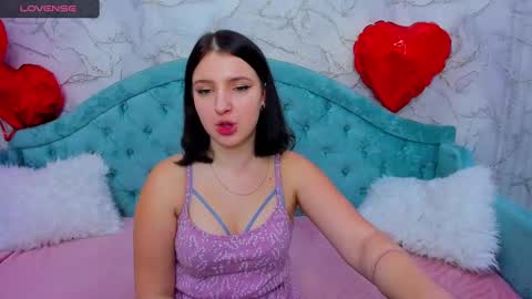 milinafox online show from March 12, 11:42 am