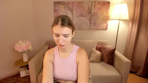 milinafox online show from October 8, 4:54 am