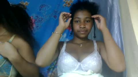 milinasy online show from June 25, 6:56 pm