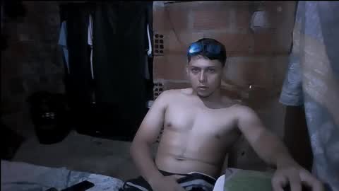 milk_boy25 online show from October 7, 6:49 pm