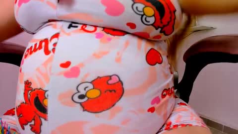 milk_zafira online show from November 8, 12:22 am