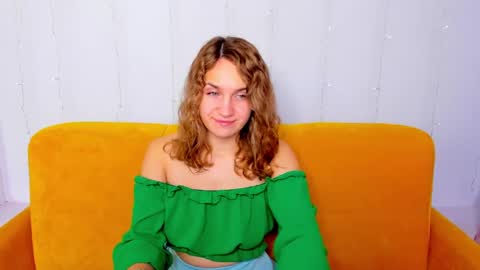 milkablond online show from December 29, 10:47 pm