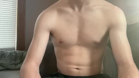 Snapshot of milkedboy964 chatting on December 16, 4:34 pm milkedboy964 online show from December 16, 4:34 pm