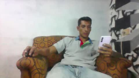 Snapshot of milkhammer chatting on February 27, 1:05 am Hammer online show from February 27, 1:05 am