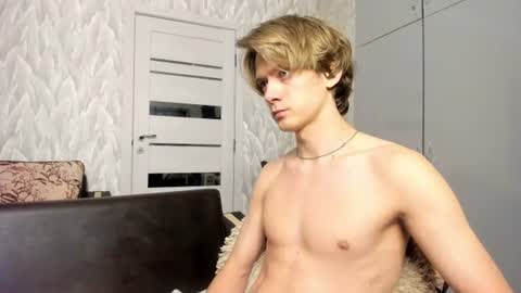 Isaac online show from June 27, 11:32 pm