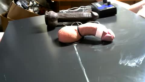 Snapshot of milkm3dry chatting on December 19, 2:45 am milk me dry online show from December 19, 2:45 am