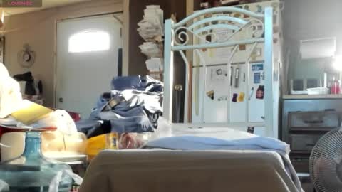 Snapshot of milkman2484 chatting on January 9, 8:43 pm MilkMan2484 online show from January 9, 8:43 pm