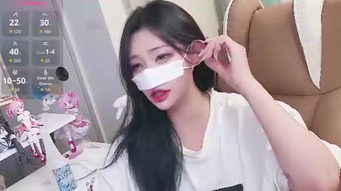 Snapshot of milksola chatting on June 25, 1:26 pm milksola online show from June 25, 1:26 pm