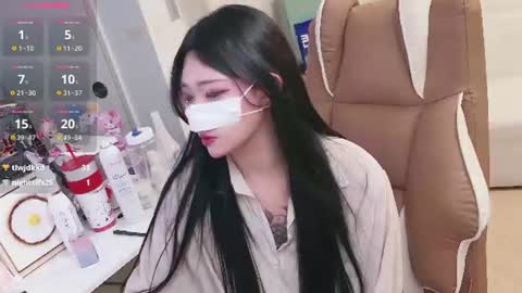 Snapshot of milksola chatting on July 3, 11:16 am milksola online show from July 3, 11:16 am