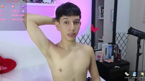 Snapshot of milky__boy_ chatting on March 5, 3:40 am H A R O L D online show from March 5, 3:40 am