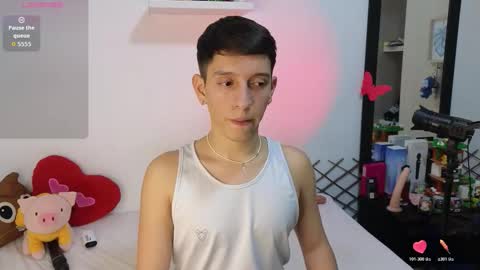 Snapshot of milky__boy_ chatting on February 5, 5:01 am H A R O L D online show from February 5, 5:01 am