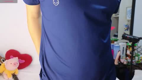 Snapshot of milky__boy_ chatting on February 10, 5:00 am H A R O L D online show from February 10, 5:00 am