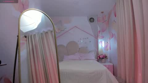 Sofia  online show from March 13, 7:31 pm