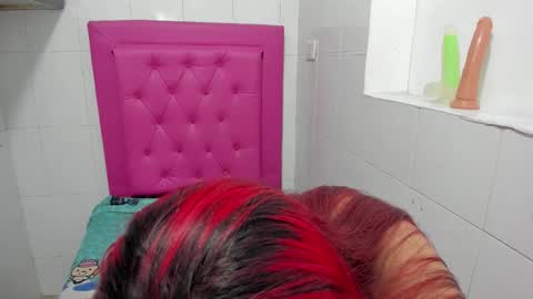 milkyway_18 online show from December 19, 2:35 pm