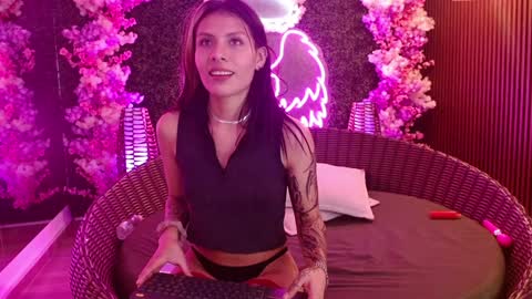 MILLA online show from December 14, 7:25 pm