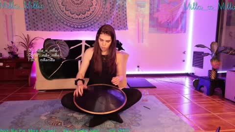 milla_milla online show from December 29, 10:56 am