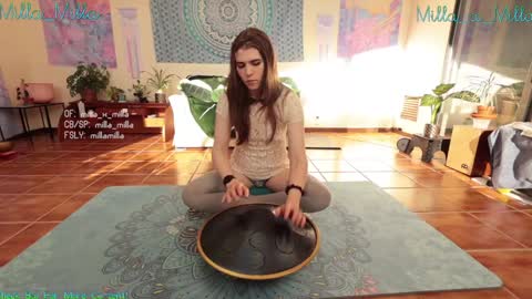 milla_milla online show from January 19, 9:13 pm