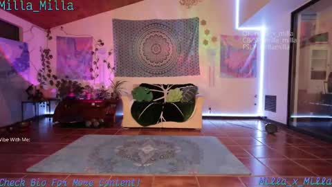 milla_milla online show from January 18, 3:43 am