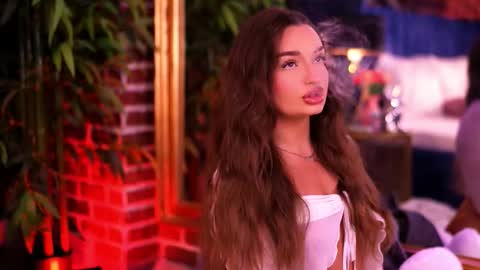 Milla online show from December 15, 5:01 am