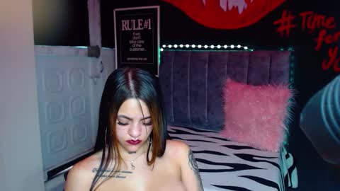 Violeta online show from December 13, 7:21 pm