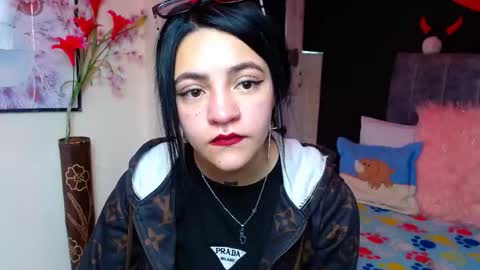 Violeta online show from November 18, 2:10 pm