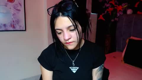 Violeta online show from November 27, 3:25 pm