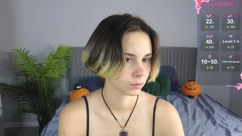 Snapshot of millaholt chatting on November 4, 1:16 am Hello  Im Mila online show from November 4, 1:16 am