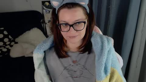 Snapshot of millapoolys chatting on May 1, 4:22 pm Milla online show from May 1, 4:22 pm