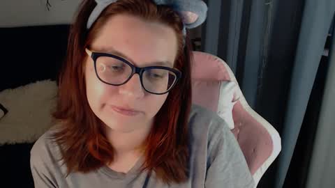 Snapshot of millapoolys chatting on May 8, 4:12 pm Milla online show from May 8, 4:12 pm