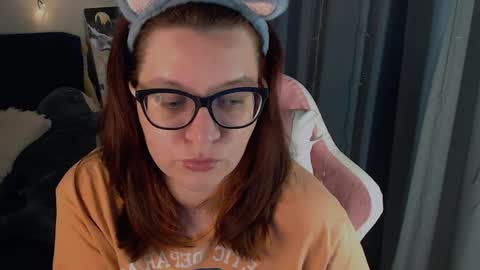 Snapshot of millapoolys chatting on May 18, 10:32 am Milla online show from May 18, 10:32 am