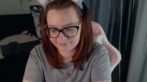 Snapshot of millapoolys chatting on May 28, 5:21 pm Milla online show from May 28, 5:21 pm