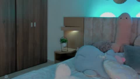 Snapshot of millarousse1 chatting on December 12, 2:26 am erika rf99 online show from December 12, 2:26 am