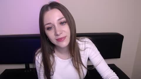 Snapshot of millasamsd chatting on November 24, 7:52 am Milla online show from November 24, 7:52 am