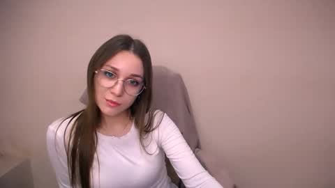 Snapshot of millasamsd chatting on November 26, 1:01 pm Milla online show from November 26, 1:01 pm