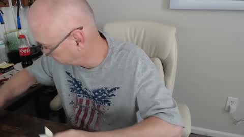 Snapshot of millenium0129 chatting on September 24, 5:38 pm millenium0129 online show from September 24, 5:38 pm