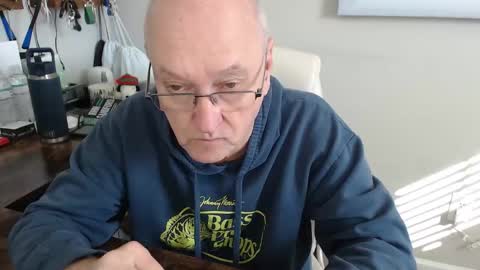 Snapshot of millenium0129 chatting on November 11, 3:12 pm millenium0129 online show from November 11, 3:12 pm