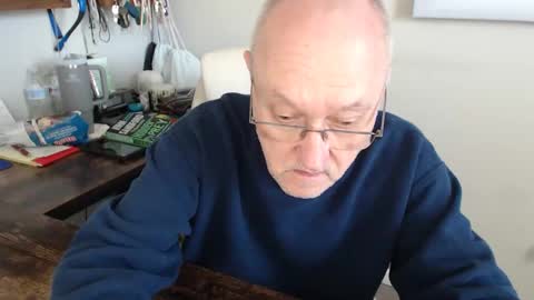 Snapshot of millenium0129 chatting on January 13, 5:18 pm millenium0129 online show from January 13, 5:18 pm