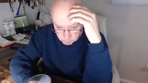 Snapshot of millenium0129 chatting on February 2, 12:09 am millenium0129 online show from February 2, 12:09 am