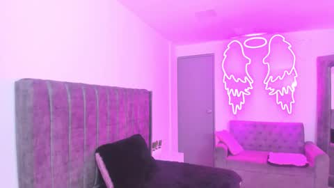 miller_silvana online show from February 26, 11:53 am