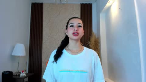 Snapshot of miller_sweet chatting on March 1, 11:07 pm Aleja online show from March 1, 11:07 pm