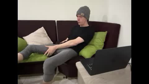 SlimnHungOH online show from November 9, 6:06 pm