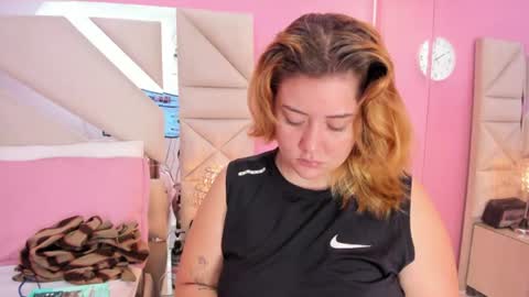 millers_rousse online show from July 25, 3:15 am