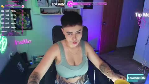 Im girl my name is Johana  online show from December 3, 10:08 pm