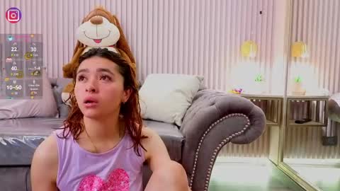 milleyjones_ online show from April 23, 11:42 am