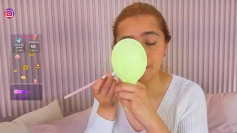 milleyjones_ online show from May 25, 2:12 pm