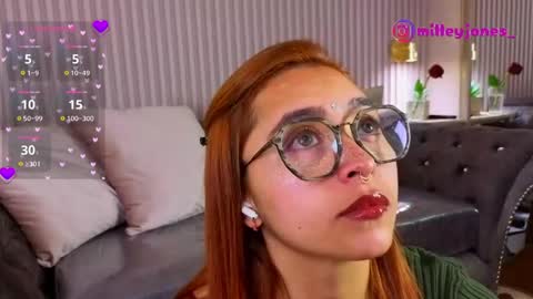 milleyjones_ online show from May 28, 11:51 am