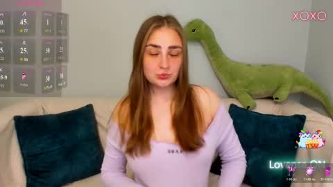millibrooksss online show from May 4, 1:23 am