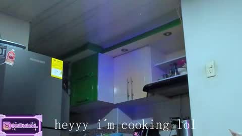 Snapshot of millie_lamar chatting on September 30, 2:49 am online show from September 30, 2:49 am