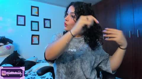 Snapshot of millie_lamar chatting on October 6, 1:03 am online show from October 6, 1:03 am