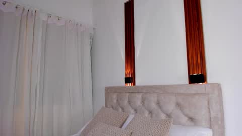 Millie Babe online show from February 4, 11:53 pm